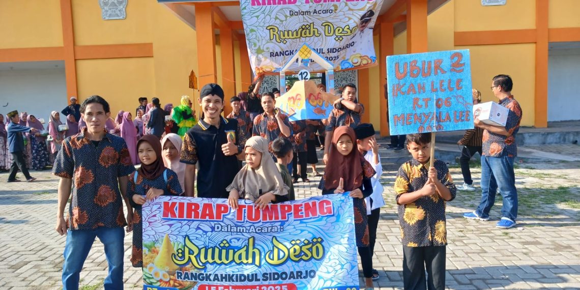 Kirab Tumpeng Meriahkan Gebyar Ruwah Desa Rangkah Kidul, Kades : Tradisi Yang Sejak 1938