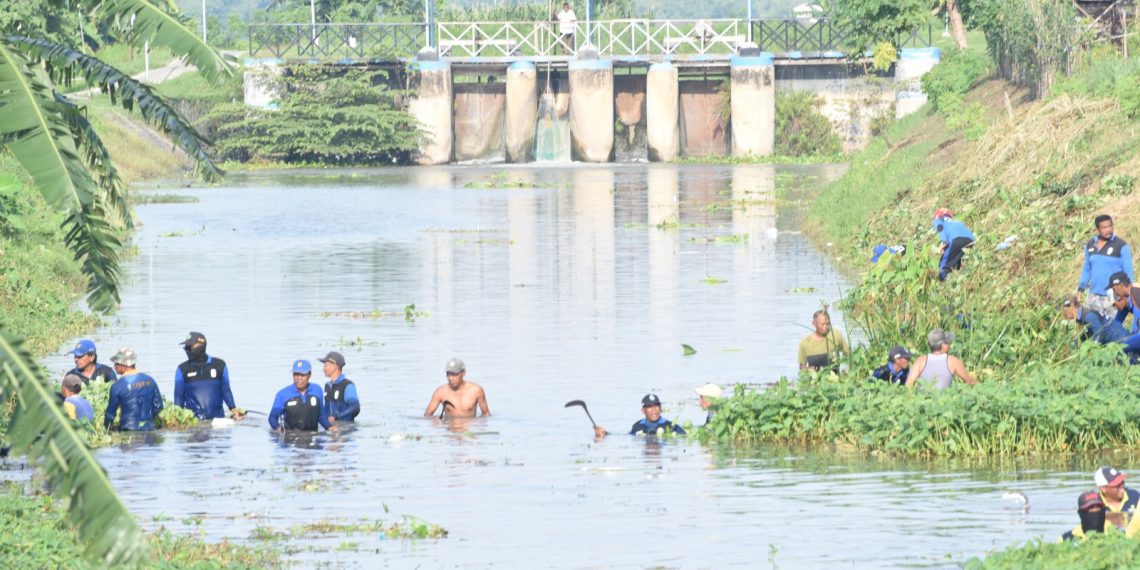 Warga Desa Kedungsumur Kecamatan Krembung Ikut Jihad Rawat Kali