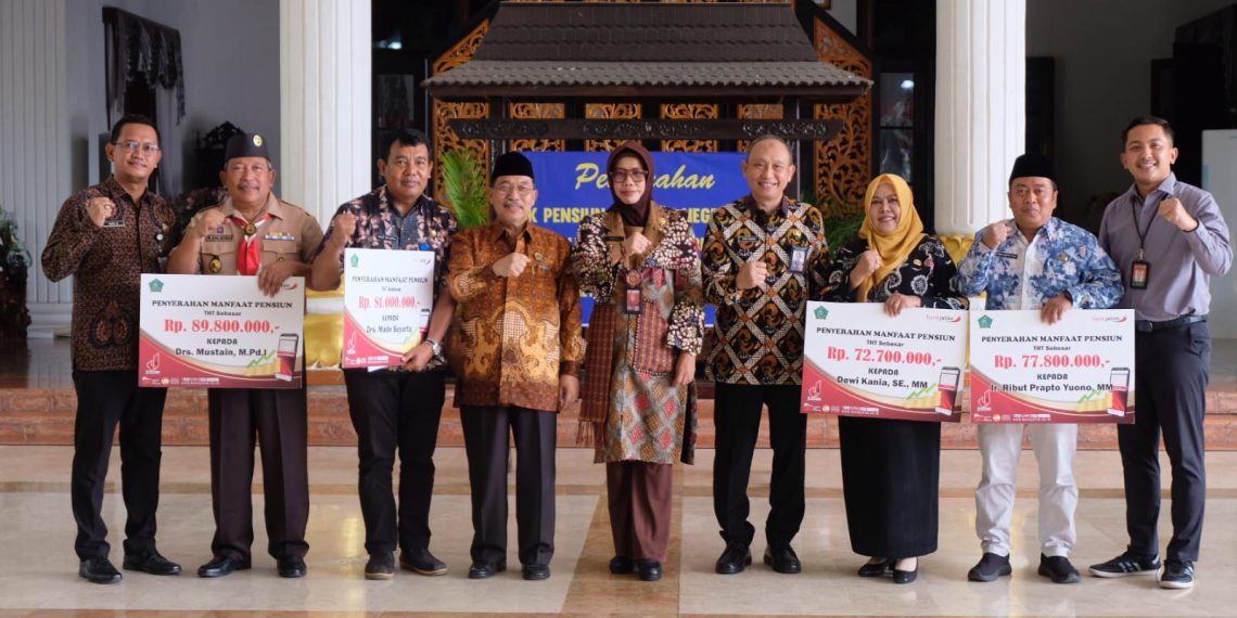 132 PNS di Kabupaten Sidoarjo Terima SK Purna Tugas, Pemerintah Apresiasi Pengabdian Panjang