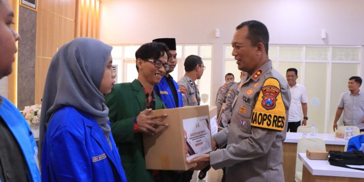 Baksos Polri Presisi: Kolaborasi Polres Madiun, Mahasiswa, dan OKP Sambut Bulan Suci Ramadan