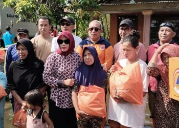 Wakil Bupati Sidoarjo Hj.Mimik Idayana Sidak Banjir di Candipari dan Pesawahan, Siapkan Anggaran 15 Miliar