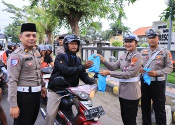 Sambut Berkah Ramadhan, Polres Madiun Gelar Aksi Sosial Berbagi Takjil