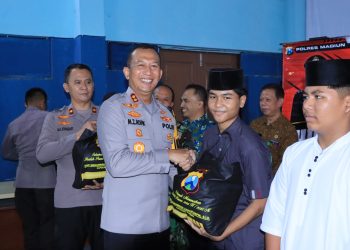 Forum Keakraban Bersama Warga, Kapolres Madiun Gelar Dialog dan Beri Santunan Yatim Piatu