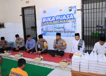 Jalin Kedekatan dan Silaturahmi dengan Tahanan, Kapolres Madiun Gelar Buka Puasa Bersama