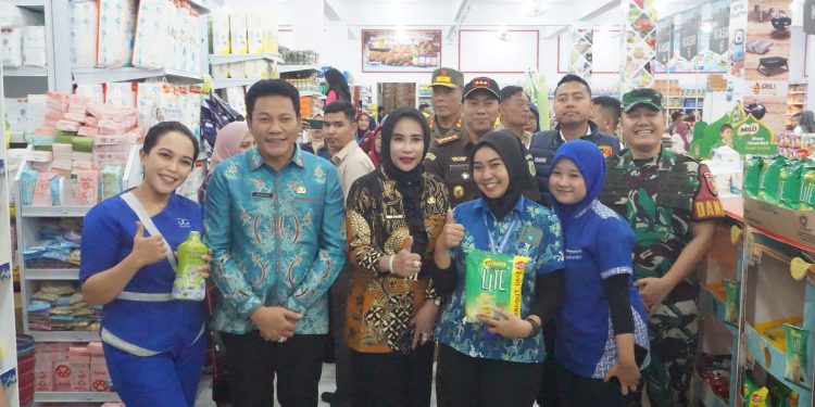 Sidak Supermarket Jelang Lebaran, Forkopimda Pastikan Produk di Sidoarjo Aman