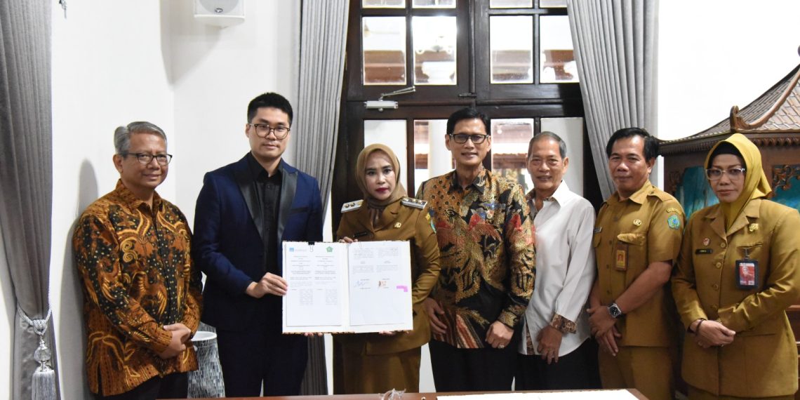 Pemkab Sidoarjo Teken MoU dengan CWI Kelola TPA Jabon Jadi Sumber Energi