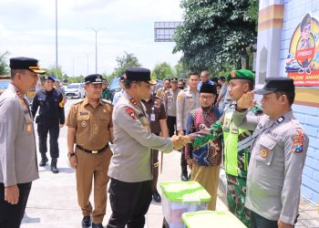 Dampingi Kapolda Tinjau Pos Pam Dumpil, Kapolres Madiun Pastikan Kesiapan Pengamanan Mudik