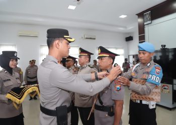 Kapolres Magetan Pimpin Sertijab Kabag Ren dan Kapolsek Jajaran: Komitmen Perkuat Soliditas dan Kinerja Pelayanan
