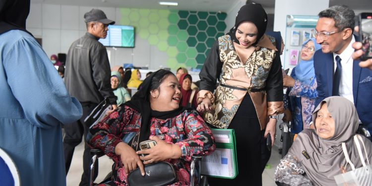 Sidak Pelayanan RSUD Sibar, Wabup Sidoarjo Jumpai Pengerjaan Lantai IGD Mengecewakan