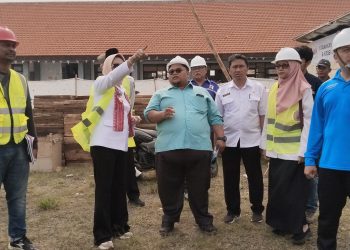 Sidak Pembangunan SMPN 2 Tulangan, Wabup Hj. Mimik Idayana Akan Kawal Kualitas Proyek Sesuai Speck