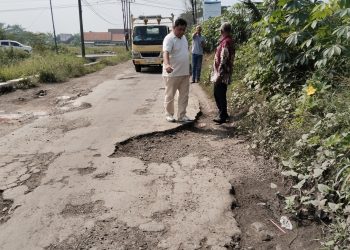 Jalan Lintas Desa Rusak, Kades Simogirang Prambon Mengeluh Sering Terjadi Kecelakaan