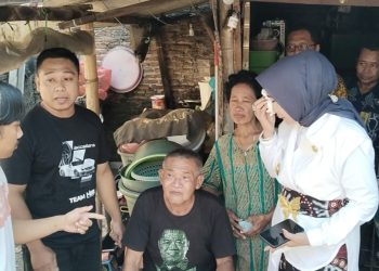 Tangis Haru Pecah dari Pemilik Rumah, Wabup Sidoarjo Akan Renovasi Kediamannya