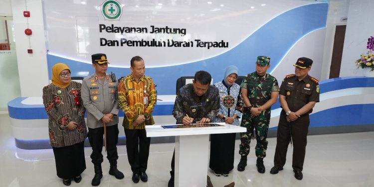 Pemkab Bojonegoro Jalin MoU Strategis dengan RSCM dan Pemkab Tulungagung, Serta Resmikan Gedung Layanan Jantung Terpadu RSUD Dr. R. Sosodoro Djatikoesomo