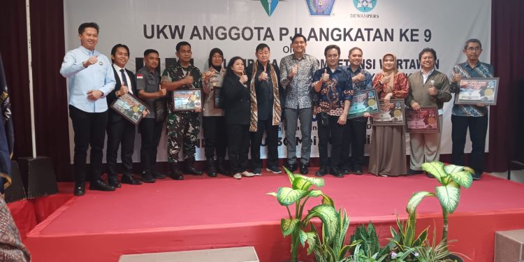 Bupati Indramayu Lucky Hakim resmikan UKW Anggota PJI ke-9