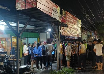 Warga Gerebek Warkop di Lahan Eks Timbangan, Desak Pemerintah Provinsi Ubah Jadi Halte Trans Jatim