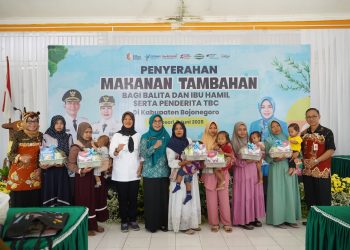 Pemkab Bojonegoro Peduli Kesehatan dan Gizi, Serahkan Makanan Tambahan