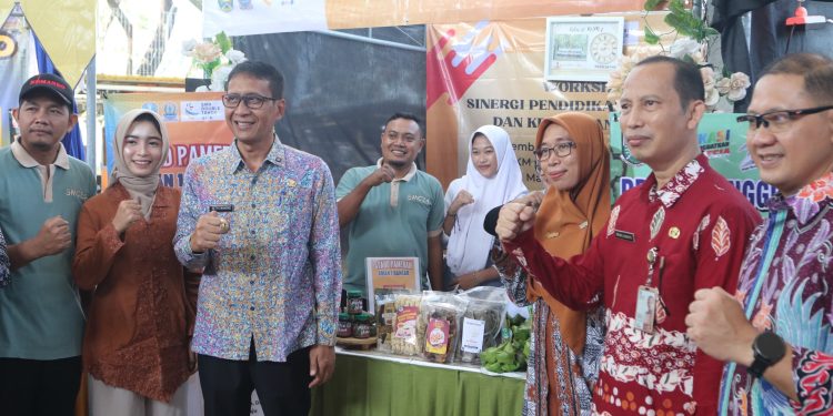 Workshop Sinergi Pendidikan: Membangun Kewirausahaan Sekolah Menuju Bojonegoro-Tuban Mandiri dan Sejahtera