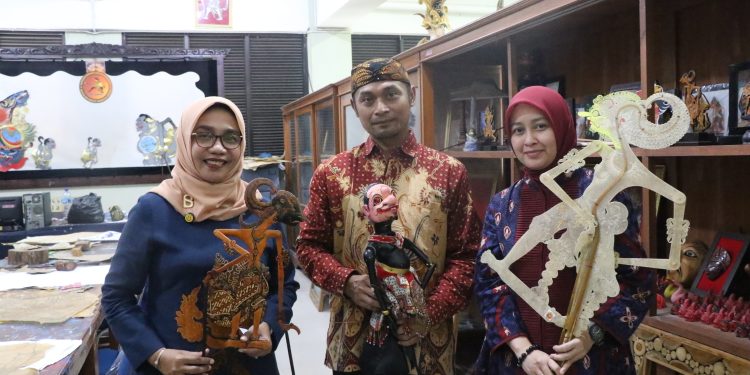Dekranasda Bojonegoro Kerjasama Strategis dengan Dekranasda Kota Surakarta untuk Pengembangan Batik