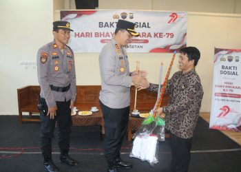 Polres Magetan Gelar Bakti Sosial Hari Bhayangkara ke-79 di Wihara Vimalakirti, Genilangit Poncol