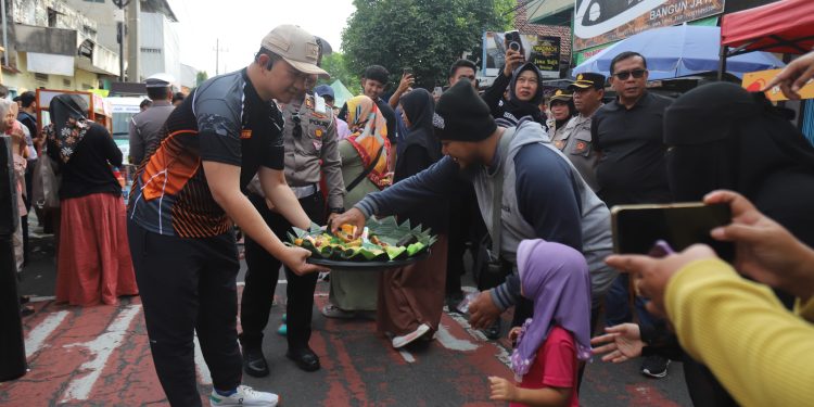Polres Magetan Hadir di CFD, Tawarkan Layanan Publik dan Kesehatan Gratis