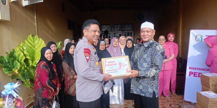 Anjangsana Polres Sarolangun Bersama Purnawirawan Polri dan Warakawuri Sarolangun Dalam Rangka Hari Bhayangkara Ke-79 Tahun 2025