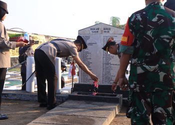 Peringati Hari Bhayangkara ke-79, Polres Madiun Gelar Ziarah di Taman Makam Pahlawan