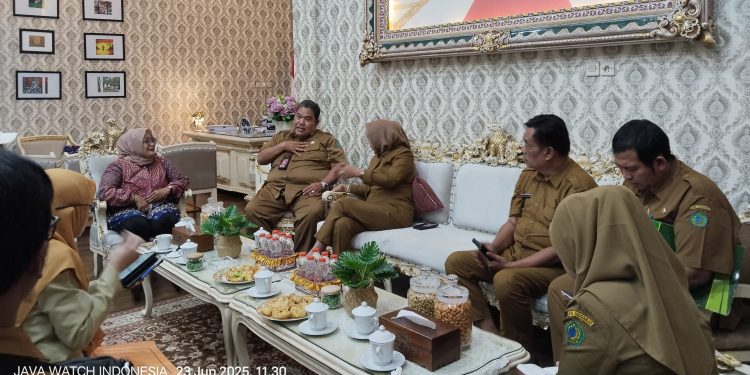 Pelaku UMKM Potong Ayam Wadul ke Wakil Bupati Sidoarjo, Wabup : Kita Carikan Solusinya