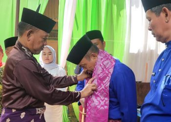Wabup H.A. Khafidh Kukuhkan Pengurus Depati Kalbu Dusun Bangko