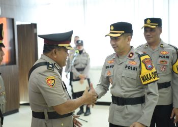 Polres Gresik Gelar Sertijab, Wakapolres Tekankan Profesionalisme dan Dedikasi Pelayanan