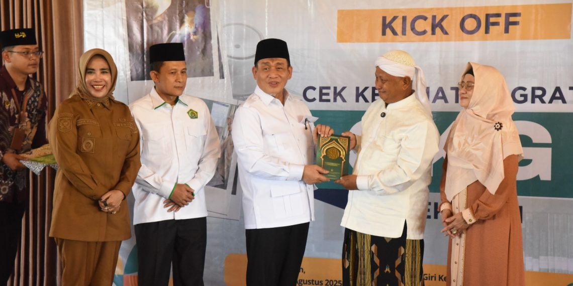 Dukung Cek Kesehatan Gratis, Wamenag RI Pantau Langsung Pelaksanaannya di Kabupaten Sidoarjo