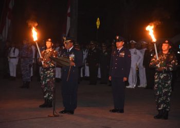 Bupati Sidoarjo Hadiri Apel Kehormatan dan Renungan Suci di TMP Kusuma Bangsa : Penghargaan Kepada Pendahulu Bangsa