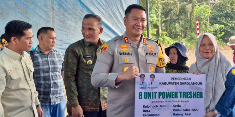Kapolres Sarolangun, Bupati dan Forkopimda, Hadir Tanam Perdana Padi Gogo di Desa Tanjung Batin VIII