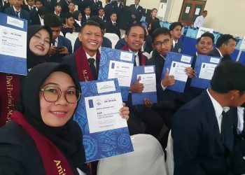 Yudisium dan Sumpah Profesi FKIP Unipa Surabaya: Cetak Pendidik Unggul dan Berkarakter