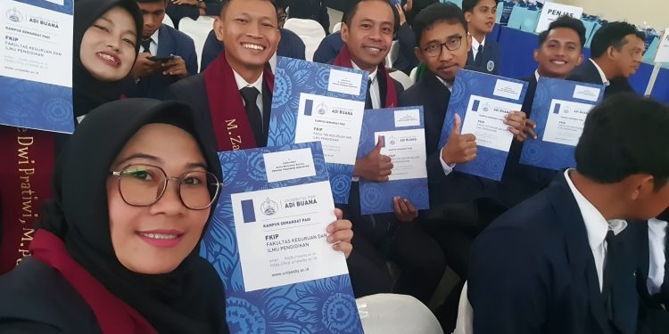 Yudisium dan Sumpah Profesi FKIP Unipa Surabaya: Cetak Pendidik Unggul dan Berkarakter