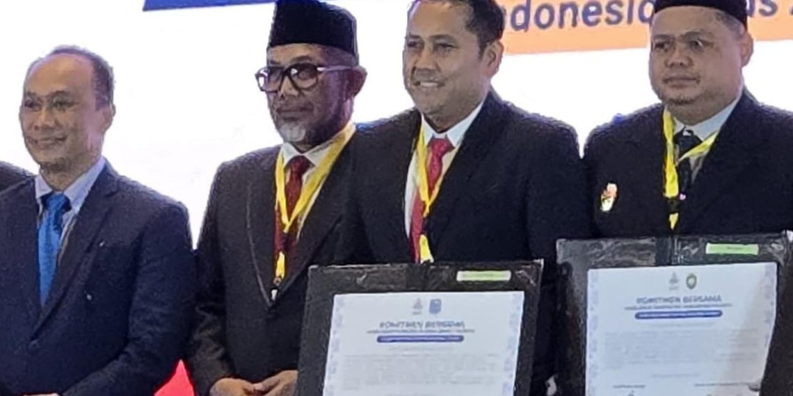 Dukung Sistem Meritokrasi, H M Syukur Teken Komitmen Bersama