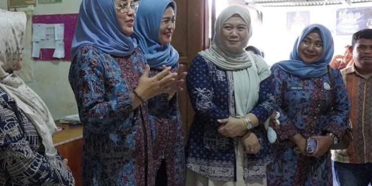 Hj Lavita Syukur Kunjungi Panti Rehabilitasi Narkoba di Merangin