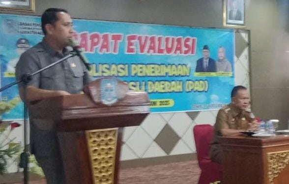 Bupati H M Syukur Buka Monev Penerimaan PAD dan PBB-P2 Triwulan III Tahun 2025
