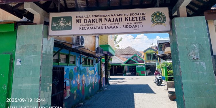 Diduga Oknum Guru MI Darunnajah Taman Melakukan Perbuatan Yang Tidak Elok Kepada Muridnya Ketika Belajar Sholat