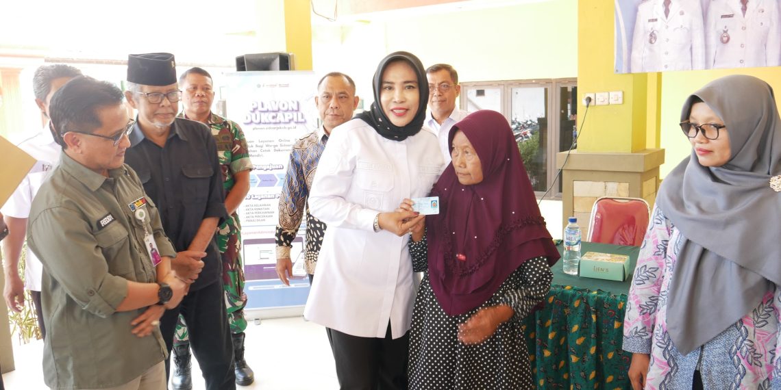 Wabup Sidoarjo Ajak Warga Desa Mergosari Maksimalkan Layanan Adminduk Jemput Bola Terpadu