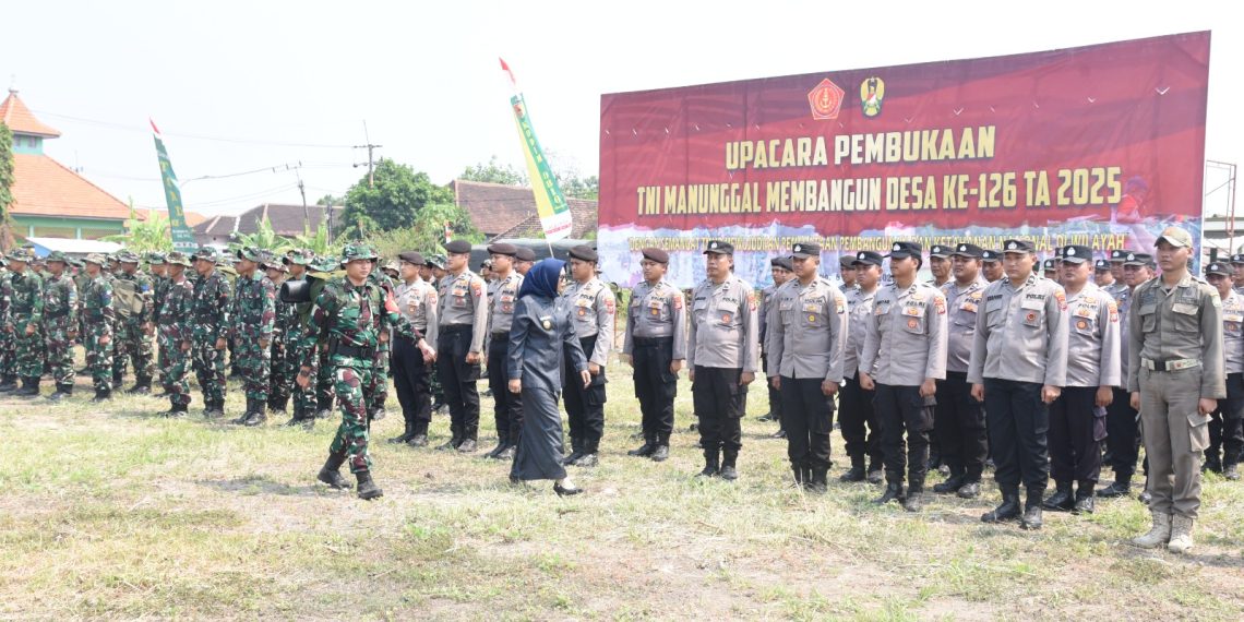 Wabup Mimik Idayana Resmikan TMMD ke-126 Sidoarjo: Bukti Sinergi TNI dan Pemkab Bangun Desa Maju dan Tangguh