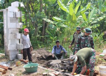 Satgas TMMD ke-126 Kodim 0816/Sidoarjo Bangun Rumah Warga di Desa Kedondong