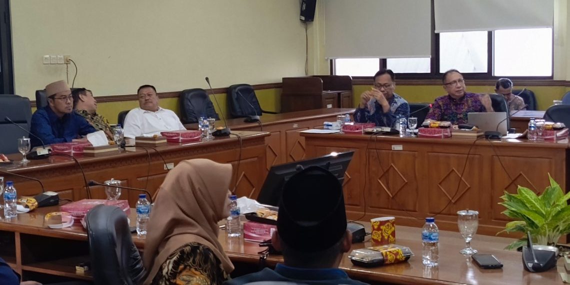 DPRD Sidoarjo Tolak Pembongkaran Tembok Mutiara Regency, Soroti Lemahnya Tata Ruang dan Transparansi Publik