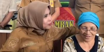 Wabup Mimik Idayana Tinjau Pusat Kuliner Gajah Mada, Dorong Pelaku UMKM Terus Kembangkan Cita Rasa dan Ekonomi Lokal