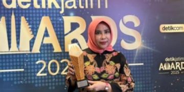 Aksi Nyata dan Kepedulian Sosial, Wabup Sidoarjo Mimik Idayana Diganjar Penghargaan Bergengsi