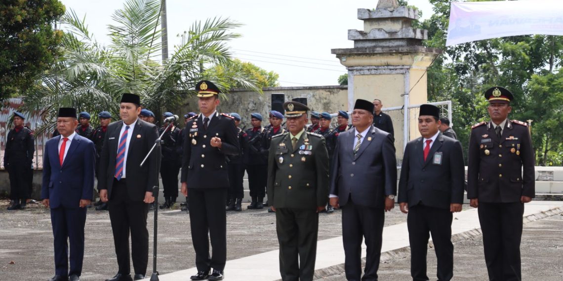 Bupati M. Syukur Ajak Generasi Muda Bayar Jasa Pahlawan dengan Membangun Negeri