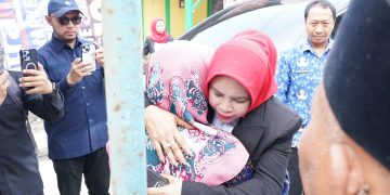 Wabup Sidoarjo Takziah ke Rumah Pelajar Korban Tenggelam Sungai Sidokare, Ingatkan Kewaspadaan di Musim Hujan
