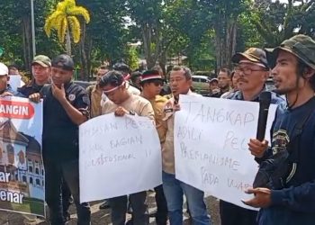 Solidaritas Wartawan Merangin Gedor Polres: Stop Intimidasi, Hentikan Tambang Emas Ilegal!