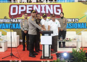 Kapolresta Sidoarjo Buka Pertandingan Bola Voli Indoor U-17 dan Voli Pantai U-21 Bhayangkara Cup Tingkat Nasional 2025