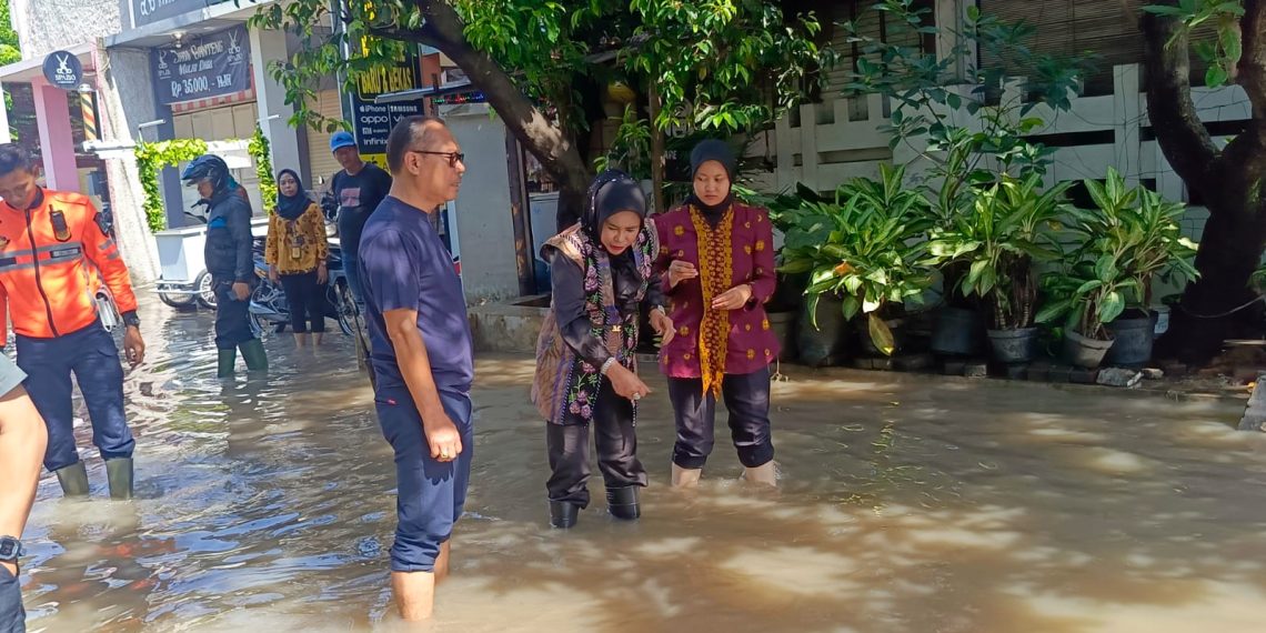 Banjir Rendam Sejumlah Titik di Sidoarjo, Wabup Mimik Idayana Lakukan Sidak dan Siapkan Pembangunan Embung