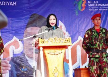 Wabup Sidoarjo Hj. Mimik Idayana Berikan Sambutan pada Pengajian Fajar Timur Muhammadiyah Tanggulangin